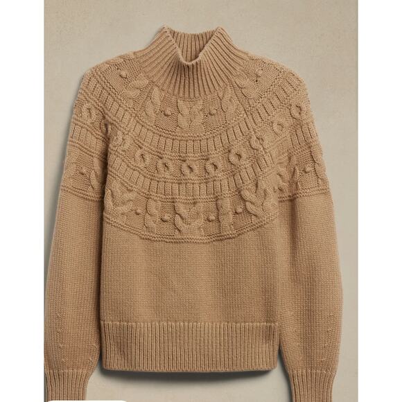 Banana Republic Preppy Couronne Sweater Beige Size Small - Picture 1 of 10